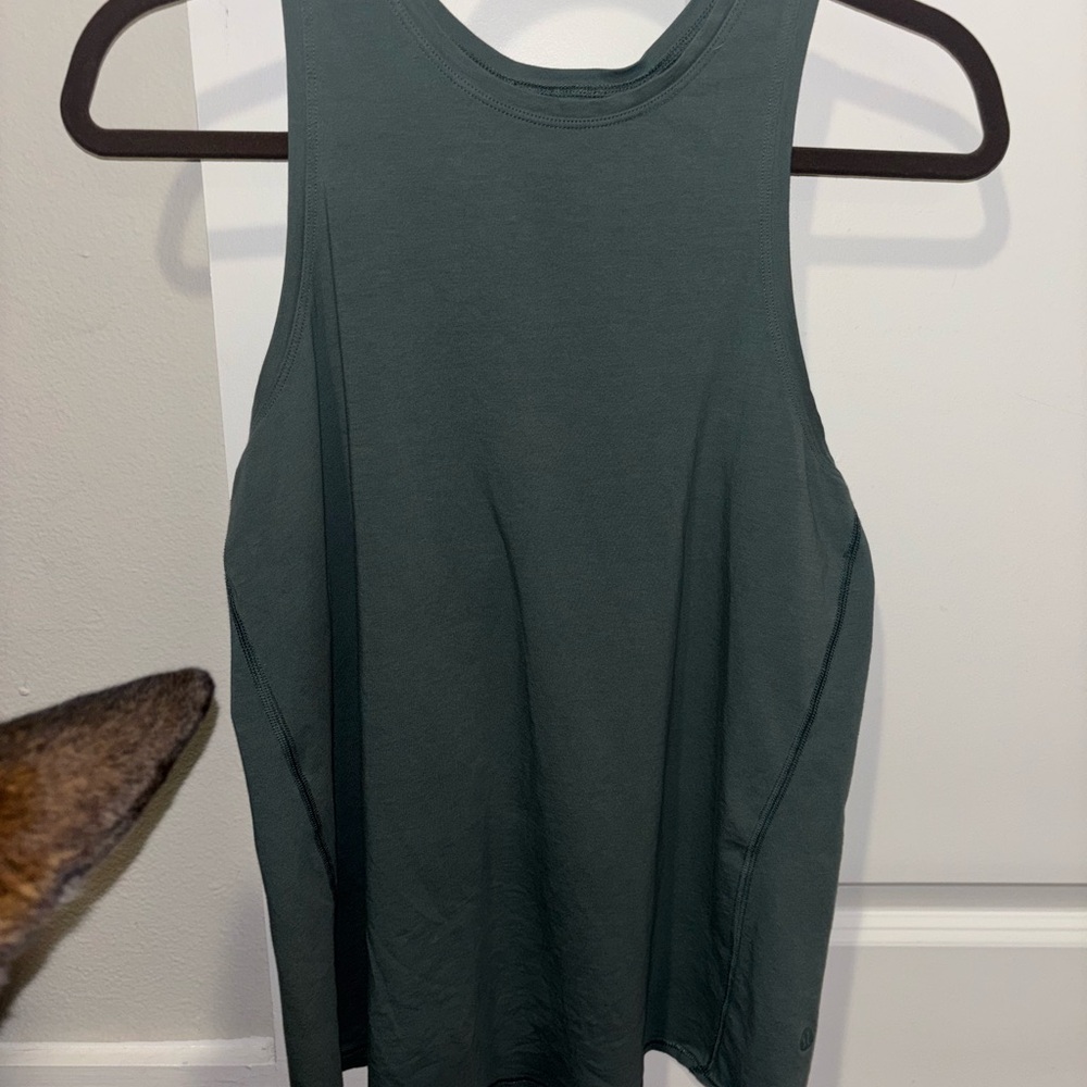 Women's Sleeveless Top in Green